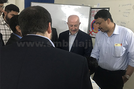 Dr S M Balaji discussing the case with Prof G E Ghali