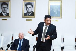 Dr SM Balaji presenting ways to improve Craniomaxillofacial surgical care in the country