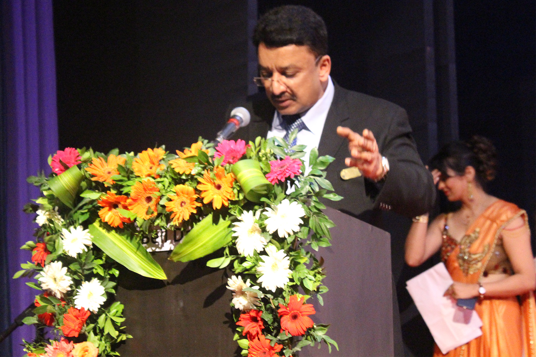 Dr. Christopher Fox, Executive Director, IADR, spoke at length about the goals set by the IADR towards achieving improved oral health and overall general health throughout the world. Prof SM Balaji, Secretary General, ISDR later presented the annual report of the ISDR and spoke about the importance of dental research and the need to foster research in India.