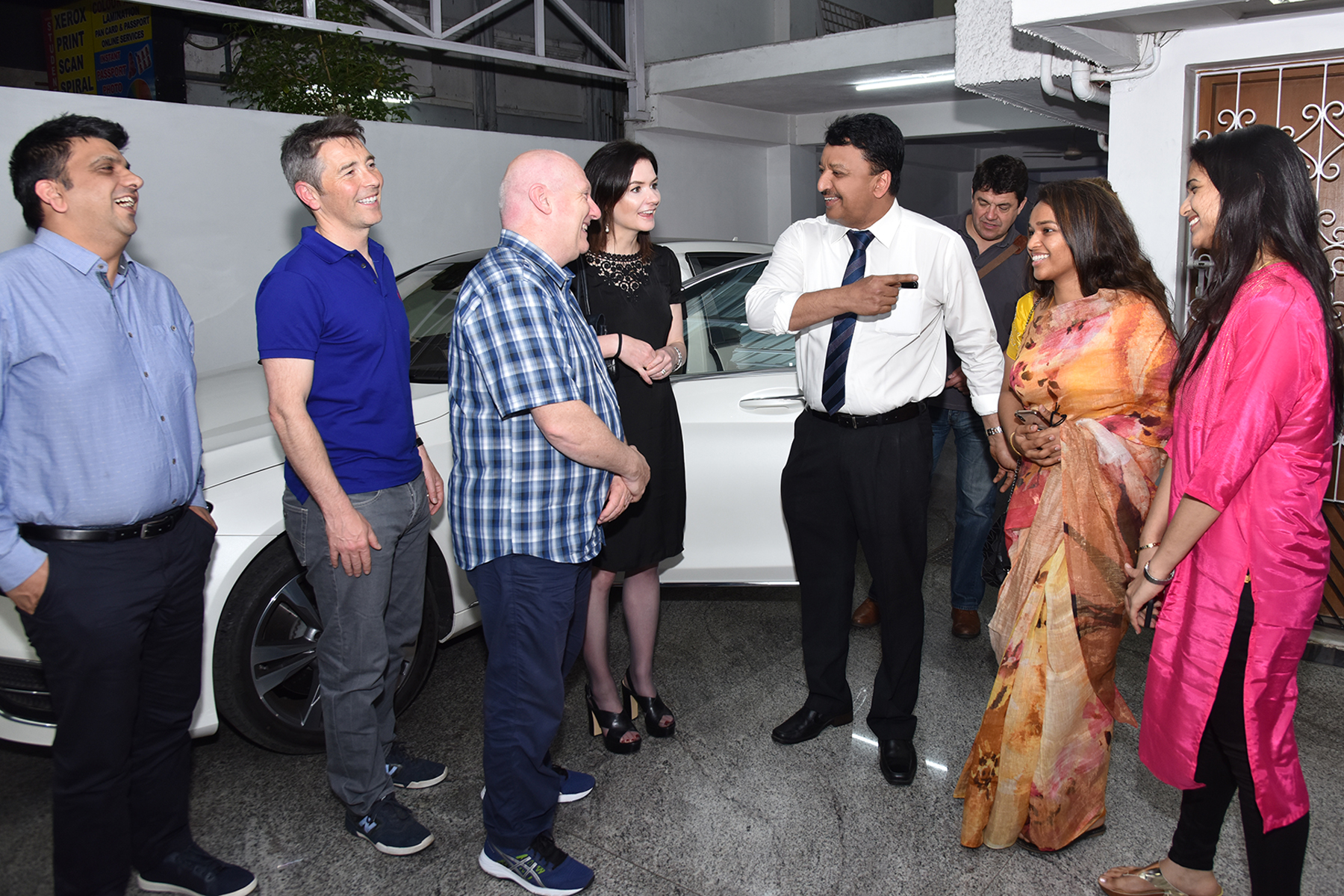 Introducing consultants at the hospital