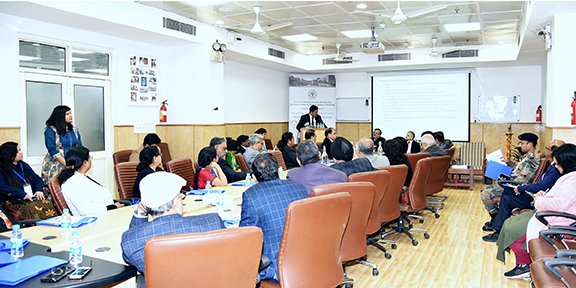 Dr SM Balaji stressing on a point