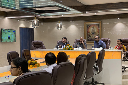 Dr SM Balaji addresses a query raised by a member regarding research opportunities in India